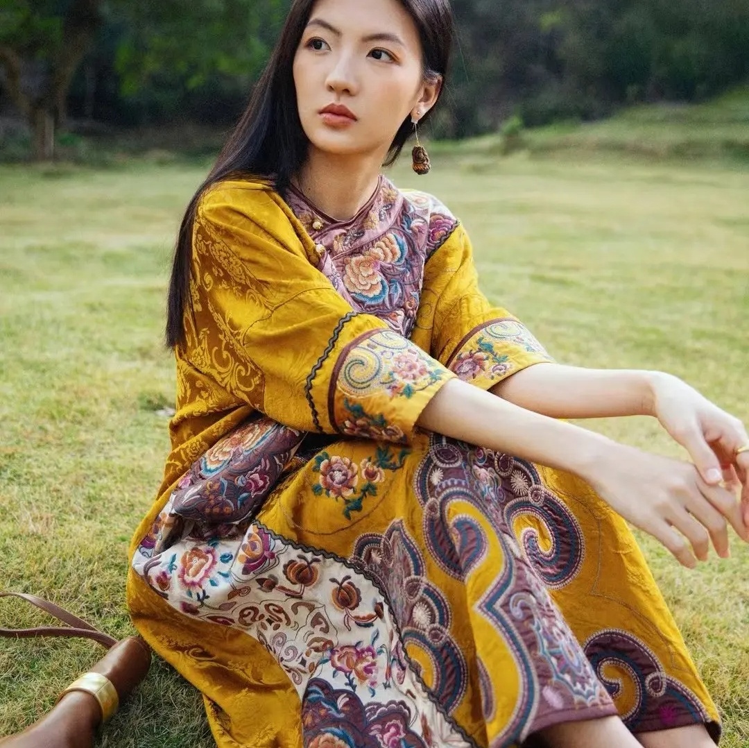 여성을위한 럭셔리 봄 가운 옐로우 레이온 느슨한 자수  - Embroidery Yellow Dress 리뷰 및 가격